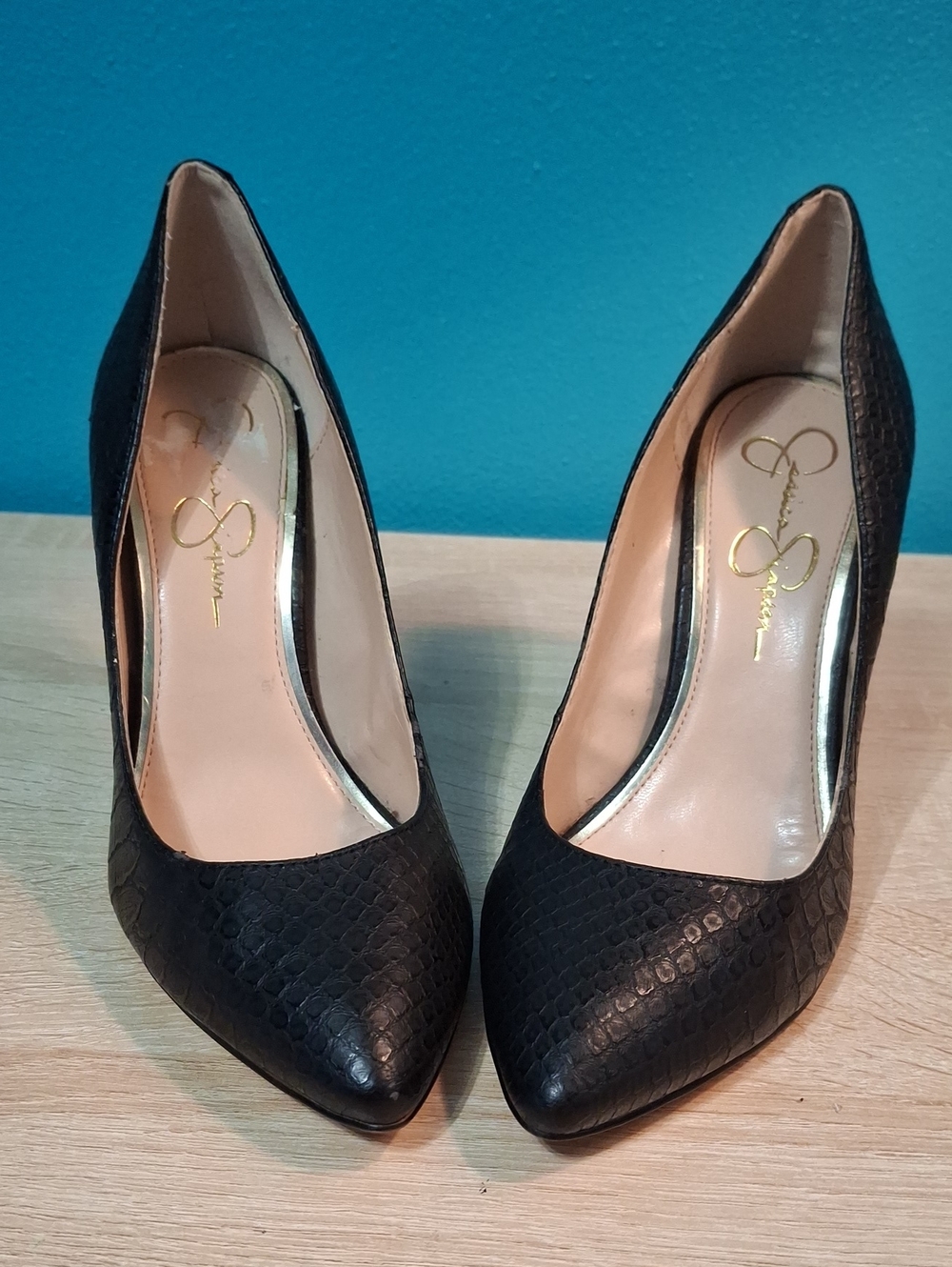 Jessica Simpson CALI Black Snakeskin Pointed-Toe Pumps